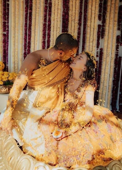 Haldi couple outfit inspo Haldi couple outfit inspo